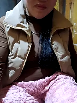 Snapshot of Nelina- chatting on 01-09-26, 01:14 Nelina- online show from 01-09-26, 01:14