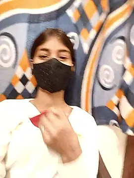 Snapshot of trana_ chatting on 01-12-26, 10:09 trana online show from 01-12-26, 10:09