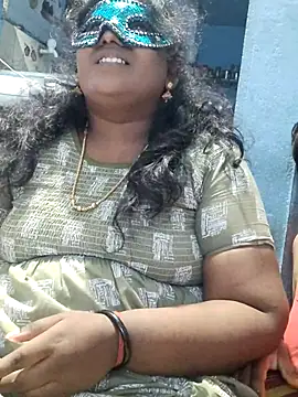 Snapshot of divyasree1431 chatting on 04-19-26, 06:10 divyasree1431 online show from 04-19-26, 06:10