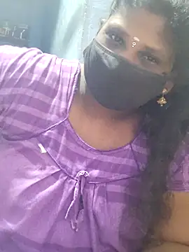 Snapshot of divyasree1431 chatting on 06-02-26, 01:24 divyasree1431 online show from 06-02-26, 01:24