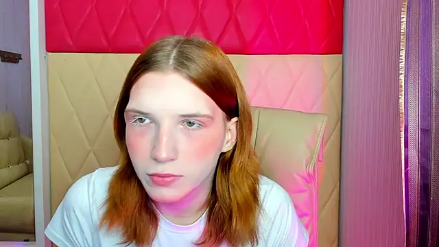 Snapshot of AlicexPrincess chatting on 03-26-26, 03:45 AlicexPrincess online show from 03-26-26, 03:45