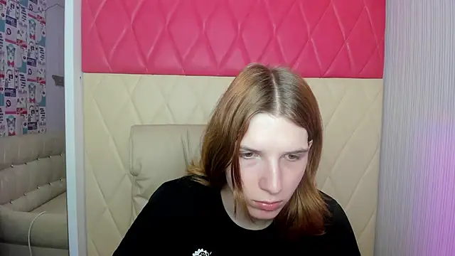 Snapshot of AlicexPrincess chatting on 04-08-26, 01:05 AlicexPrincess online show from 04-08-26, 01:05