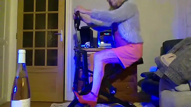 Helinetrav online show from 01-18-26, 05:39