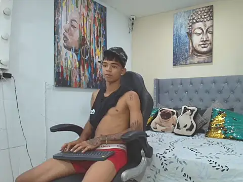 Snapshot of angelcutexx18 chatting on 02-04-26, 05:19 angelcutexx18 online show from 02-04-26, 05:19