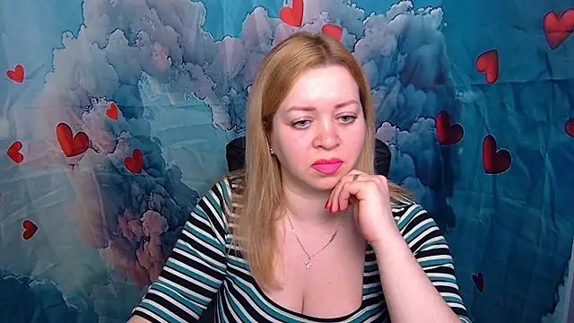 Snapshot of OliviaVerr chatting on 02-13-26, 01:18 OliviaVerr online show from 02-13-26, 01:18