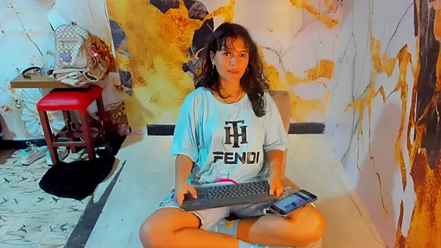 MiaBella18 online show from 01-11-26, 07:19