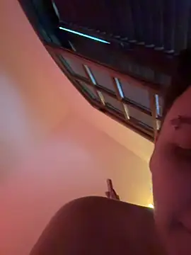 Snapshot of witchdub chatting on 02-10-26, 02:32 witchdub online show from 02-10-26, 02:32