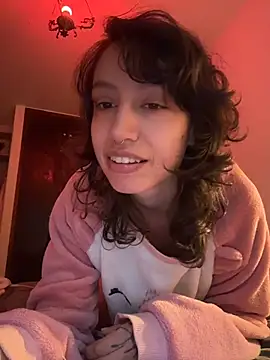 Snapshot of witchdub chatting on 05-15-26, 07:21 witchdub online show from 05-15-26, 07:21