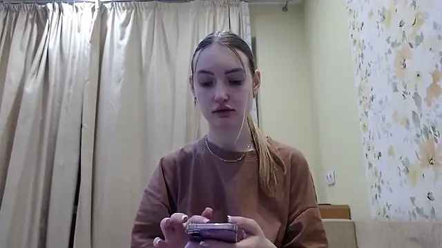 Eva Harris online show from 01-10-26, 06:09