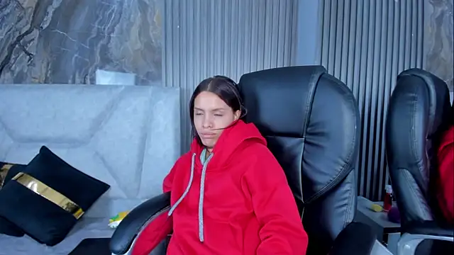 GraceAlexa12 online show from 04-06-26, 03:02