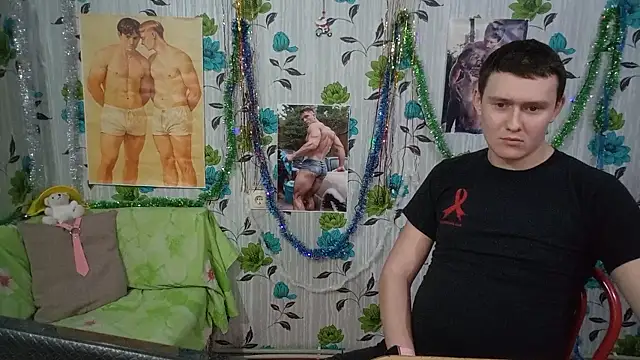 LuxeBoy  online show from 01-11-26, 12:04