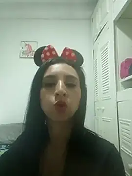 mariana santacoloma online show from 06-15-26, 03:09