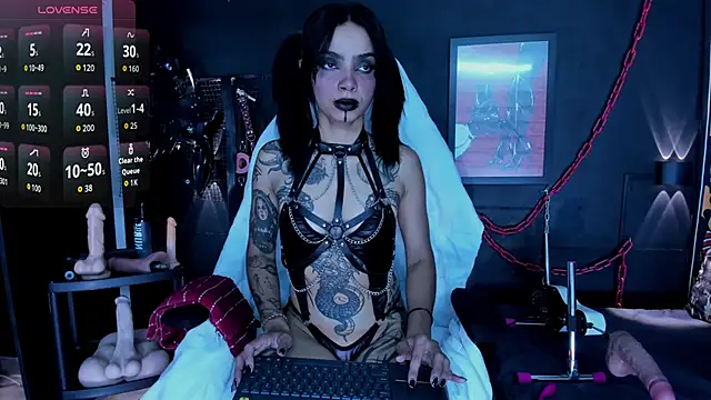 Electra Darkk online show from 05-19-26, 04:46
