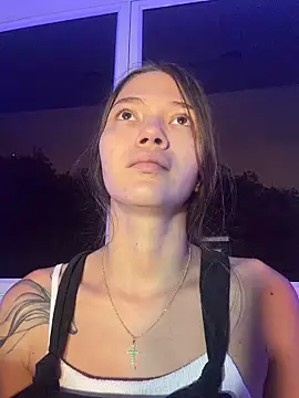 EmmaJhoons online show from 02-01-26, 11:42