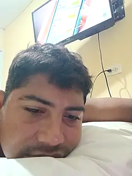 Snapshot of master_juju1924 chatting on 02-16-26, 08:32 master juju1924 online show from 02-16-26, 08:32