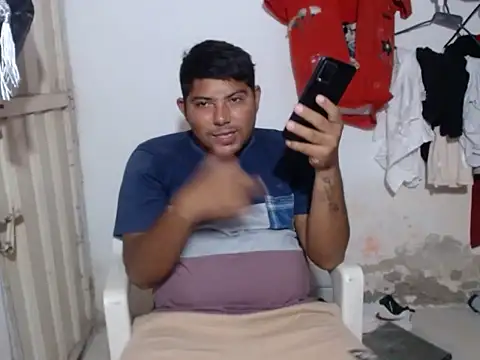 Snapshot of master_juju1924 chatting on 02-20-26, 01:46 master juju1924 online show from 02-20-26, 01:46