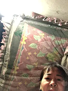 Snapshot of -Mery- chatting on 01-08-26, 10:23 -Mery- online show from 01-08-26, 10:23