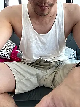 Snapshot of Yamashita7041 chatting on 01-09-26, 08:17 Yamashita7041 online show from 01-09-26, 08:17