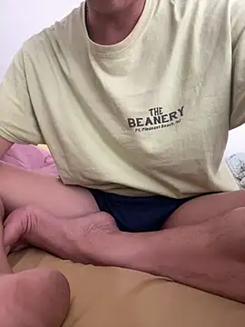 Snapshot of Yamashita7041 chatting on 02-09-26, 01:42 Yamashita7041 online show from 02-09-26, 01:42