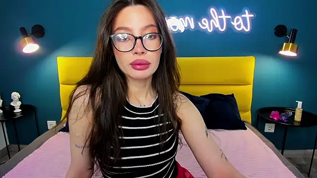 Snapshot of IvyDainty chatting on 04-26-26, 01:25 IvyDainty online show from 04-26-26, 01:25