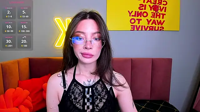 Snapshot of IvyDainty chatting on 05-29-26, 01:25 IvyDainty online show from 05-29-26, 01:25