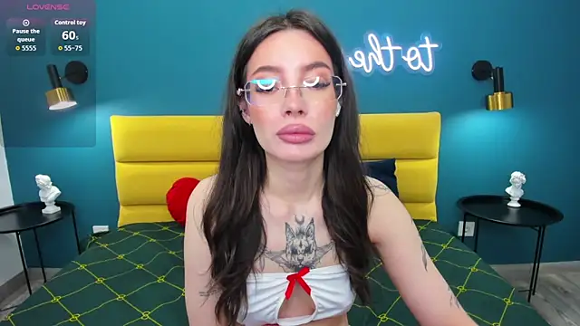 Snapshot of IvyDainty chatting on 06-07-26, 01:21 IvyDainty online show from 06-07-26, 01:21