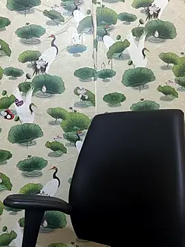 Attractive Queen  online show from 02-21-26, 02:45