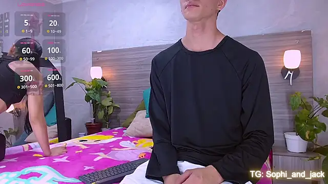 Sophi and Jack online show from 04-08-26, 10:21