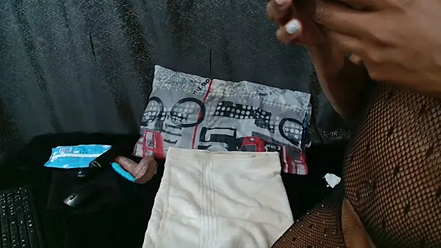 Amanda April online show from 03-29-26, 03:23