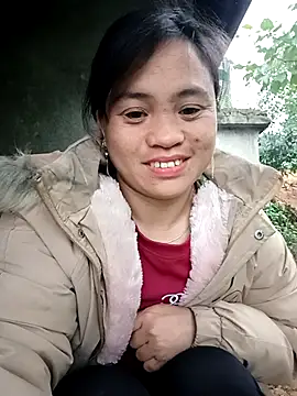 Snapshot of Chaomay_k9 chatting on 02-12-26, 11:55 Chaomay k9 online show from 02-12-26, 11:55