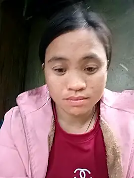 Snapshot of Chaomay_k9 chatting on 02-14-26, 12:18 Chaomay k9 online show from 02-14-26, 12:18