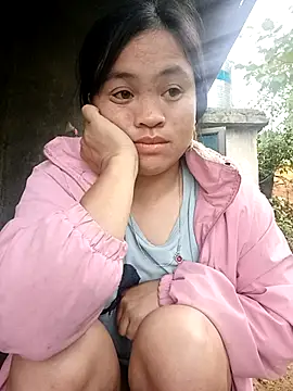 Snapshot of Chaomay_k9 chatting on 02-18-26, 12:06 Chaomay k9 online show from 02-18-26, 12:06