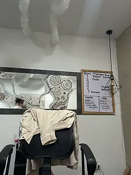 Theo Rowan online show from 01-13-26, 11:32