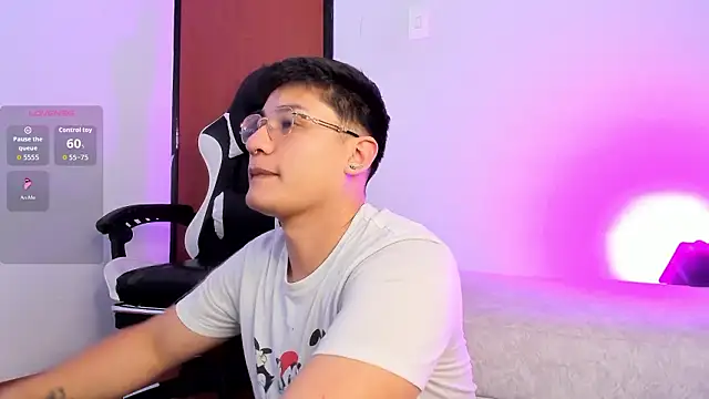 Theo Rowan online show from 02-02-26, 08:18