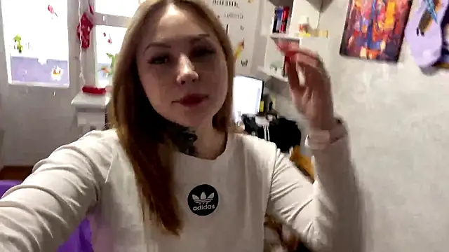 Snapshot of TraciBallena chatting on 02-09-26, 07:12 TraciBallena online show from 02-09-26, 07:12