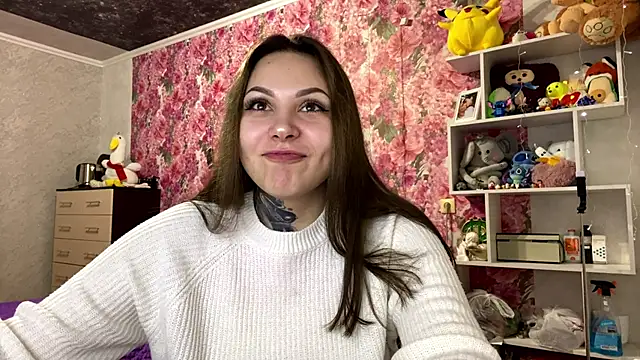 Snapshot of TraciBallena chatting on 02-16-26, 05:03 TraciBallena online show from 02-16-26, 05:03