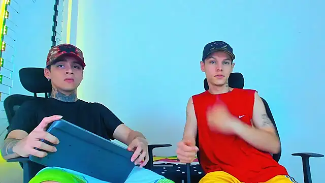 Thomas-Wil online show from 02-20-26, 05:35