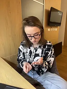 Persephone Kore online show from 03-16-26, 06:23