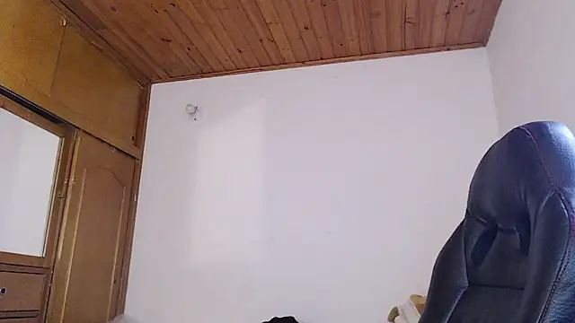Shanel Lozano online show from 06-17-26, 07:37