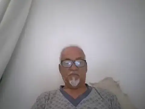 Snapshot of Patyman chatting on 05-03-26, 02:12 Patyman online show from 05-03-26, 02:12