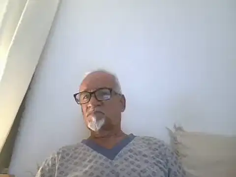 Snapshot of Patyman chatting on 05-04-26, 02:51 Patyman online show from 05-04-26, 02:51