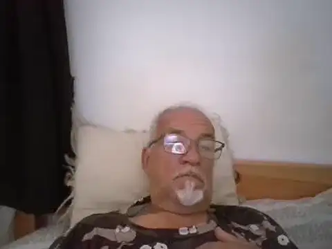 Snapshot of Patyman chatting on 06-17-26, 02:29 Patyman online show from 06-17-26, 02:29