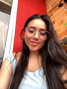 Veronica Wins  online show from 03-25-26, 06:25