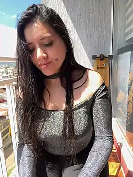 Veronica Wins  online show from 04-20-26, 03:04