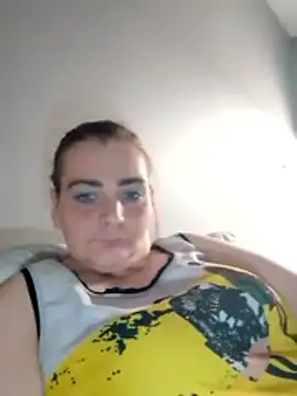 Snapshot of roksa2026 chatting on 06-12-26, 06:07 roksa2026 online show from 06-12-26, 06:07
