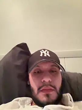 Snapshot of Ser02hot_latino chatting on 02-03-26, 06:57 Ser02hot latino online show from 02-03-26, 06:57