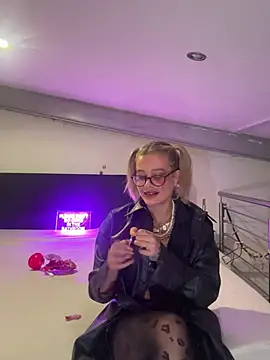 Zungenlolly quinn online show from 01-09-26, 07:15