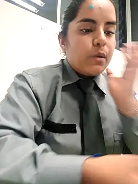 Isabel 3 online show from 02-18-26, 01:56