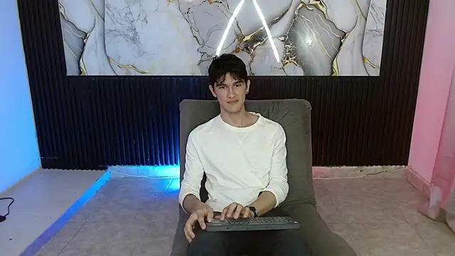 Snapshot of dav_veed chatting on 01-11-26, 12:43 dav veed online show from 01-11-26, 12:43