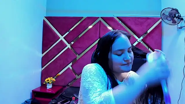 MiaRouss69 online show from 02-14-26, 03:47